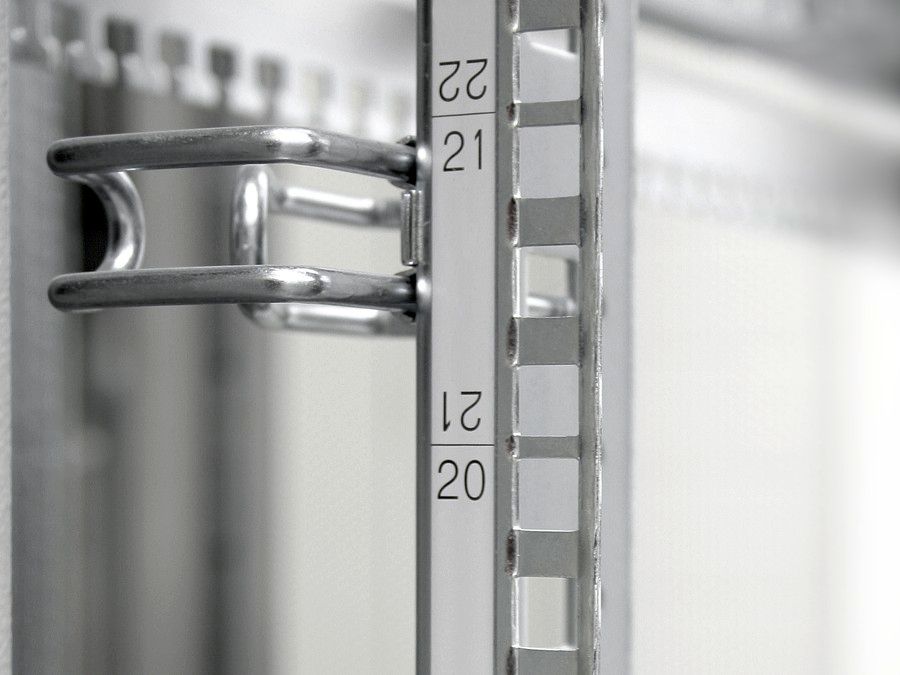 Yapışkan ölçü bandı 482,6 mm (19")
